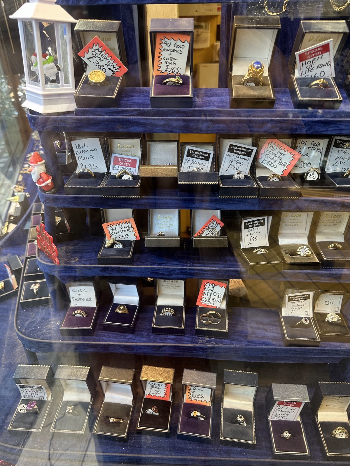 Lane's Jewellers in Kilburn London
